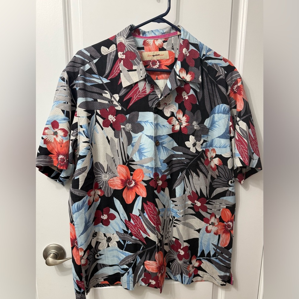 Tommy Bahama Men's XXL Button Front Hawaiian Shirt Multicolor Silk Floral